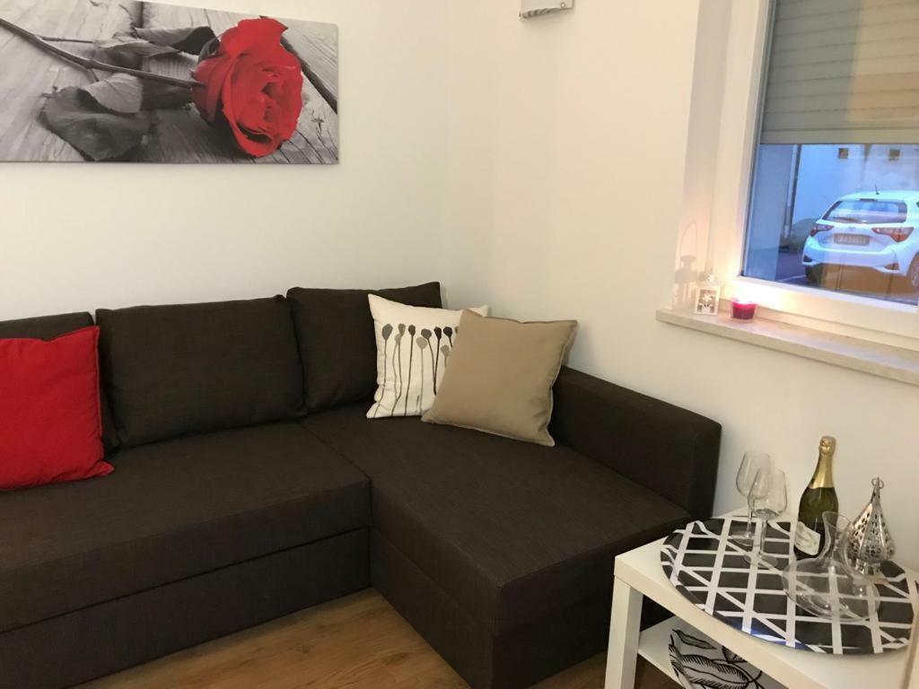Al Consiglio Apartment *